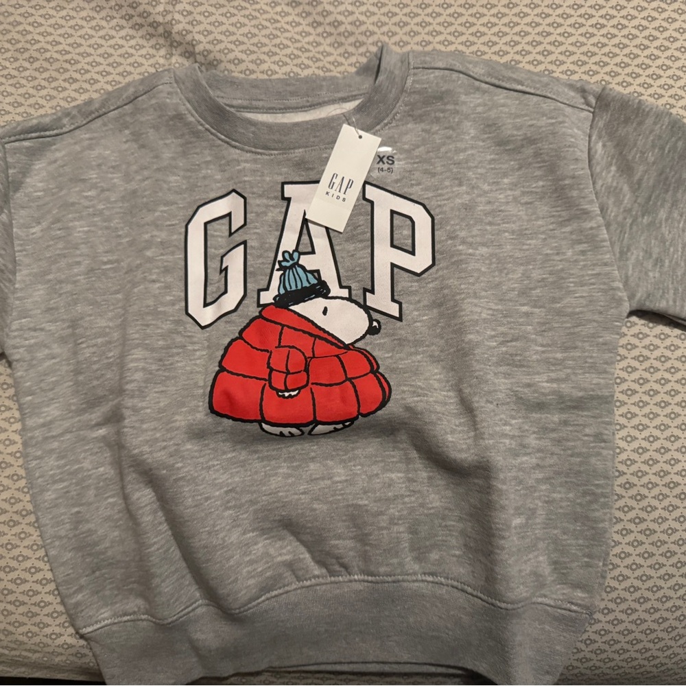 GAP Kids Gray Sweatshirt with Snoopy in Red Coat
